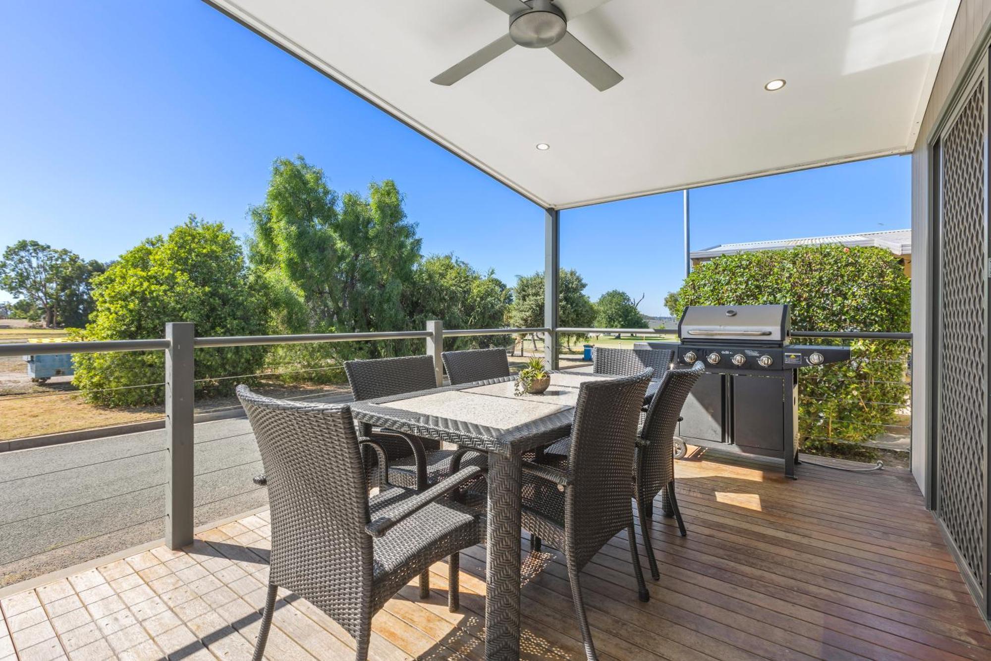 Tasman Holiday Parks - Lake Mulwala Exterior photo