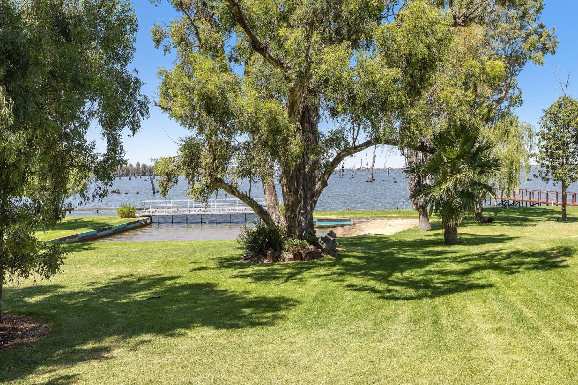 Tasman Holiday Parks - Lake Mulwala Exterior photo
